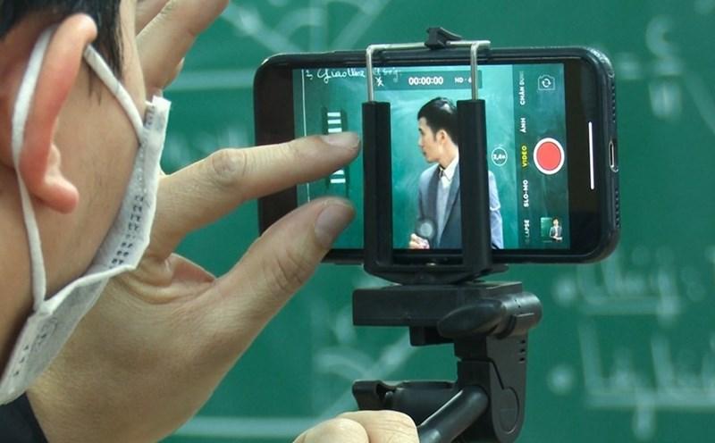 Học qua video hay tài liệu PDF – Cái nào tốt hơn?